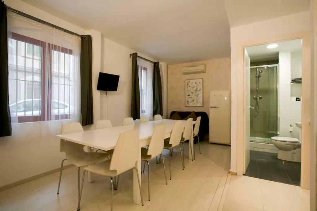 Old City Beach House Barcellona Esterno foto