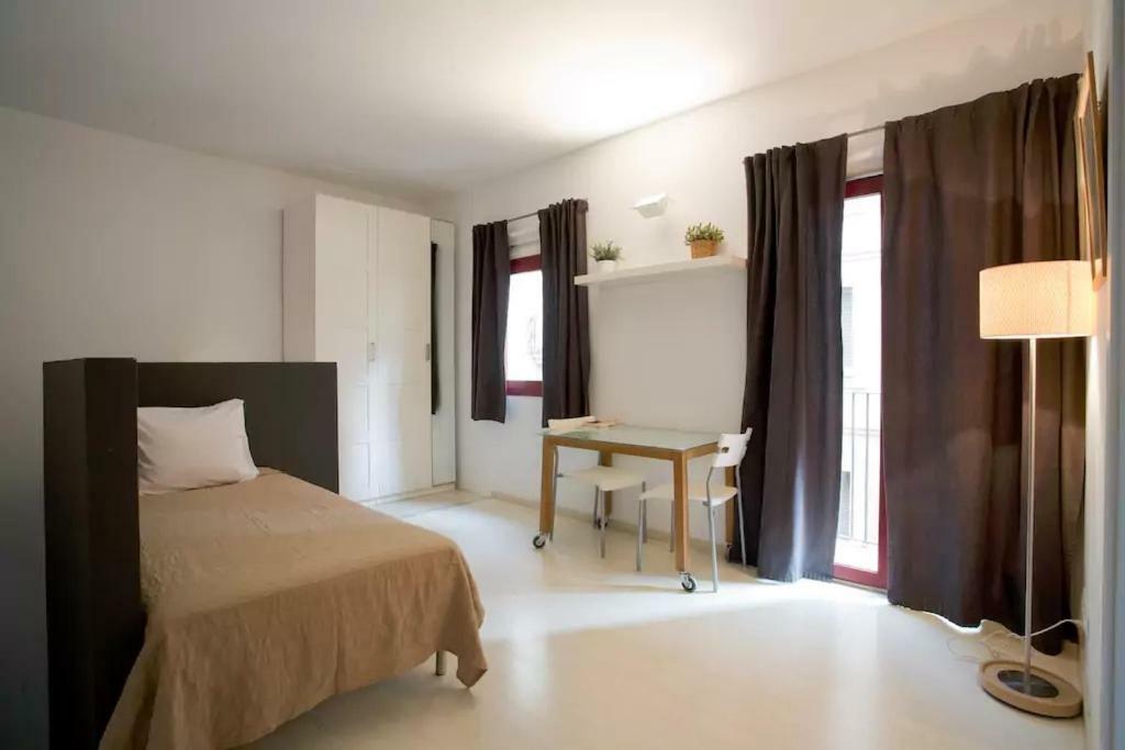 Old City Beach House Barcellona Esterno foto