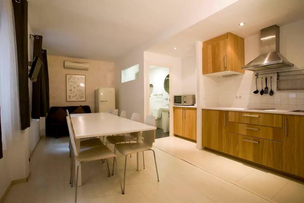 Old City Beach House Barcellona Esterno foto
